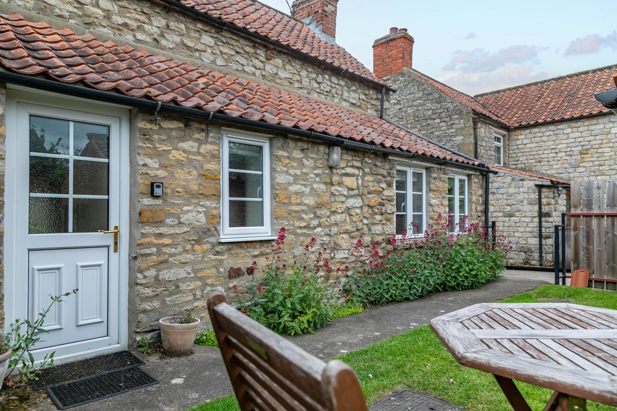 Pretty Yorkshire Stone Cottage Harome エクステリア 写真